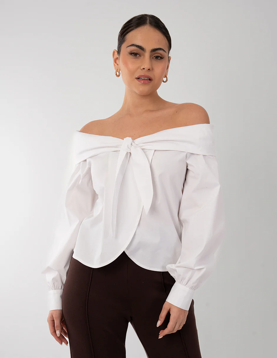 Blusa ivory off shoulders con diseño de moño - Imagen 2